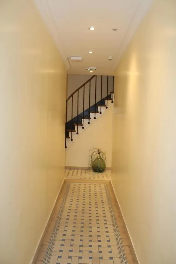 פריז Style Hotel